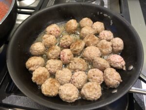 gegratineerde rigatoni met gehaktballetjes 2 scaled
